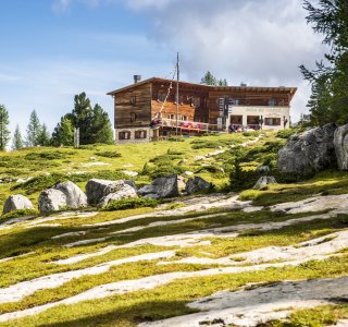 Die Faneshütte, Naturpark Fanes, Sennes, Prags | © OASE alpin GmbH