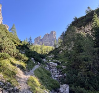 Aufstieg im Val Monfalcon di Cimoliana