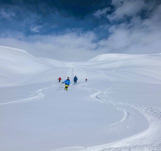Abfahrt bei der Skitagestour