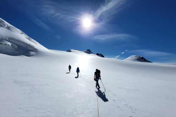 Seilschaft, Gletscher Wallis | © Korbinian Schmittlein