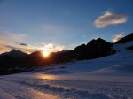 Sonnenuntergang in Bergkulisse