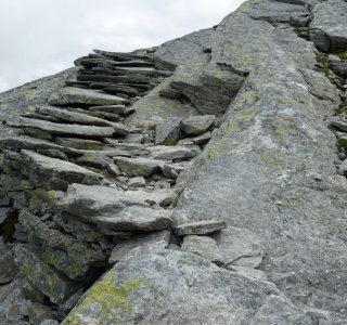 1. Tag - Steintreppe beim Aufstieg zum Monte Moro Pass