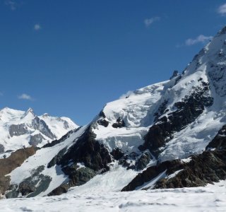 5. Tag - Blick auf Breithorn (4.164 m), rechts und die Monte Rosa Gruppe mit der Dufourspitze (4.634 m)