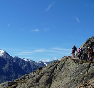 5. Tag - Auf dem wunderschön angelegten Panorama-Höhenweg nach Vent genießen wir herrliche Ausblicke auf die Ötztaler Gipfel
