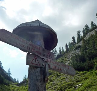 1. Tag - Nach dem Pragser Wildsee beginnt der Aufstieg zur Sora al Forn-Scharte (2.388 m)