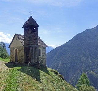 5. Tag - Kapelle am Wegesrand hoch über Naturns