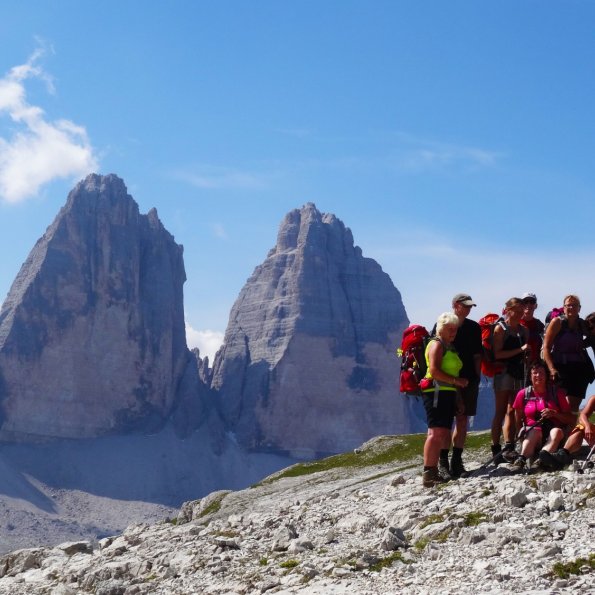 7. Tag - Gruppenbild vor der imposanten Kulisse der berühmten Drei Zinnen