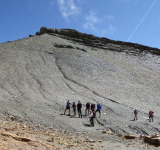 Tour du Mont Blanc 3. Tag - Interessante Gesteinsschichten finden wir am Col du Bonhomme