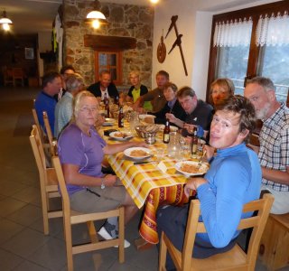 Tour du Mont Blanc 4. Tag - Abendessen auf der italienischen Rifugio Elena