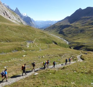 Abstieg Col de la Seigne ins Val Veny | © OASE alpin GmbH
