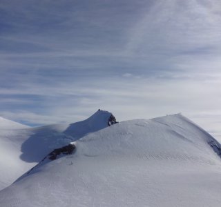 Wallis-Südseite 5. Tag - Blick von der Ludwigshöhe (4.341 m) auf die Parrotspitze (4.432 m)