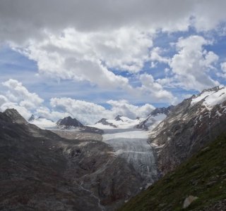 2. Tag - Blick auf die Hohe Wilde (3.450 m) (links)