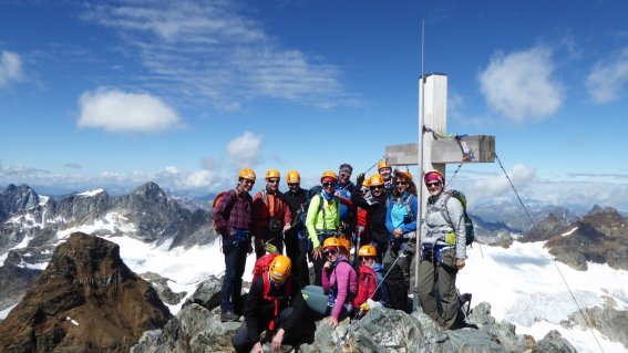 Auf dem Gipfel Piz Buin