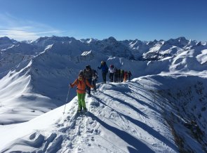 Schritt für Schritt am Grat entlang