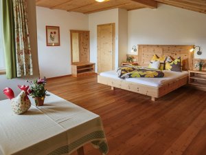 HS Schlafzimmer Himmelschüssel