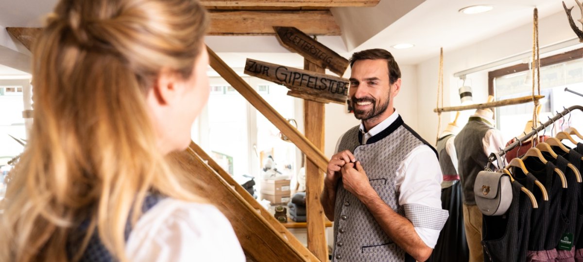 Allgäuer Trachtenmode in den Geschäften von Oberstaufen
