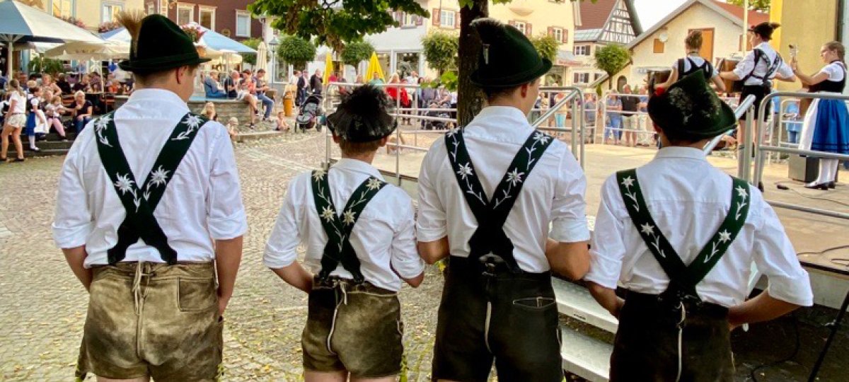 Schuhplattler vom Gebirgstrachtenverein D' Hochgratler