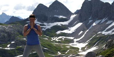 Natur und Berge beim Yoga in Oberstaufen fühlen Natur und Berge beim Yoga in Oberstaufen fühlen