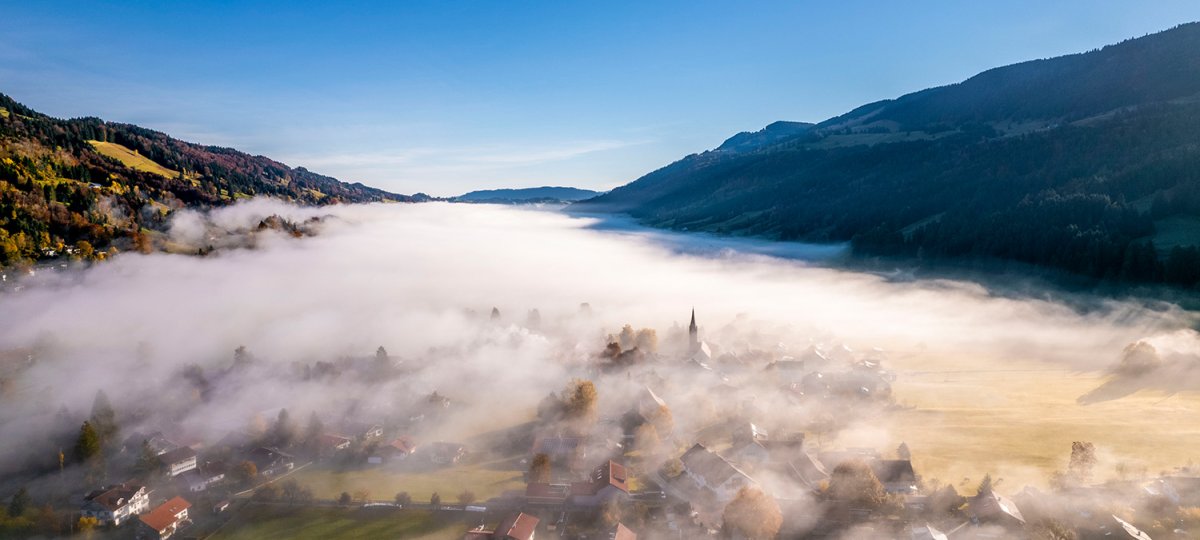 Oberstaufen im Nebel