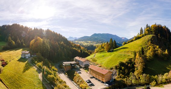 Das Oberstdorf Hostel im Herbst