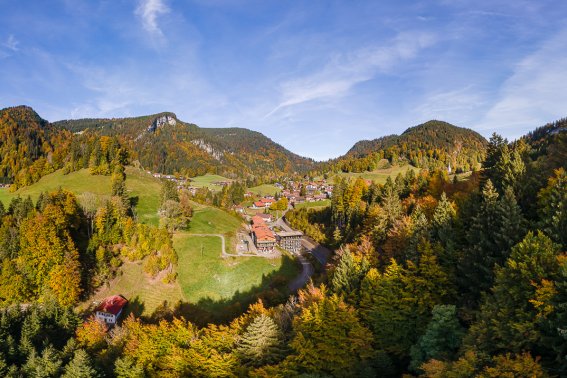 Herbst in Tiefenbach - Dein Urlaub im Oberstdorf Hostel! Herbst in Tiefenbach - Dein Urlaub im Oberstdorf Hostel!