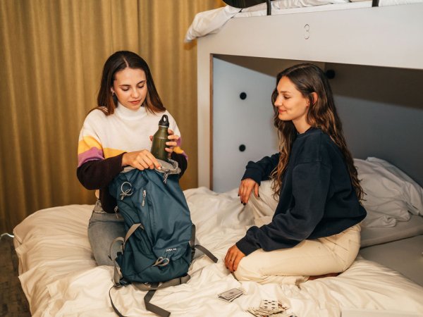 Packe deinen Rucksack für deine nächste Wandertour und nehm doch gleich den Mountain Snack aus dem Hostel mit.