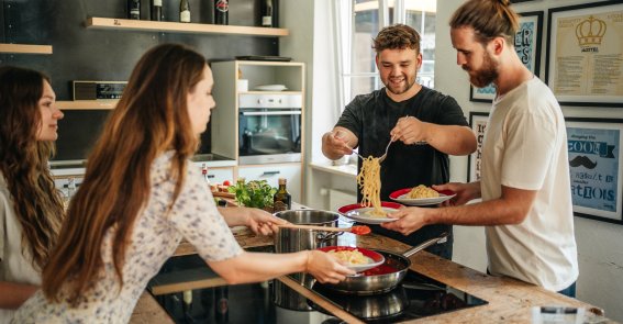 Wusstest Du schon: In Oberstdorf Hostel hast Du eine Küche zum Kochen!