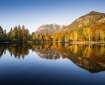 herbstlicher Moorweiher
