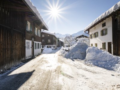 winterliche Schrofengasse