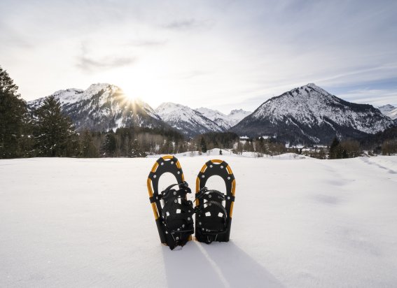 Mit den Schneeschuhen unterwegs