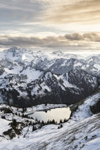 Der Seealpsee in weiß