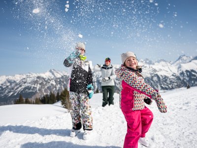 Spielen im Schnee