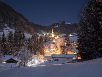 Tiefenbach bei Nacht