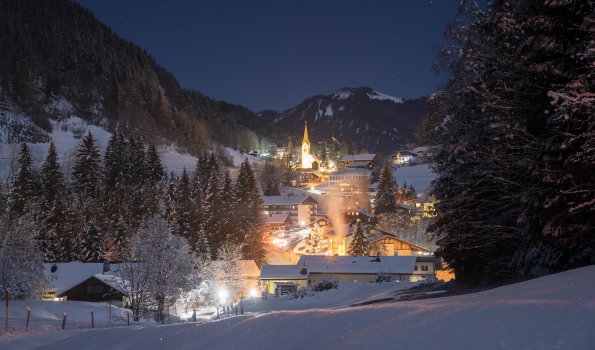 Tiefenbach bei Nacht