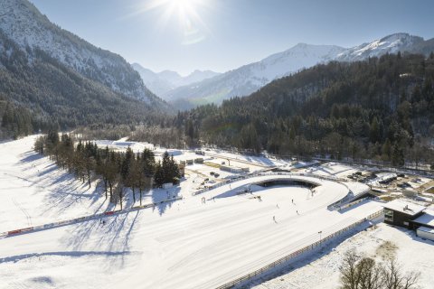 Sonne über dem Nordic Zentrum Oberstdorf
