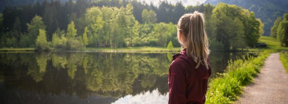 Spiegelbild im Moorweiher