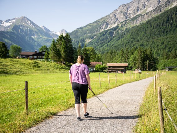 Barrierefreie Wanderwege ins Stillachtal
