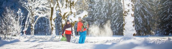 Beim Familienurlaub den Winter genießen