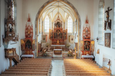 Katholische Pfarrkirche von innen