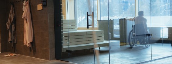 Aussicht in der Sauna genießen