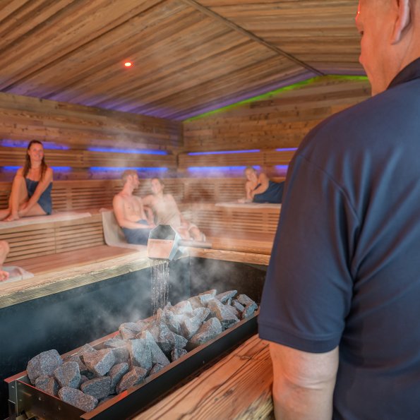 Aufguss in der Alpensauna