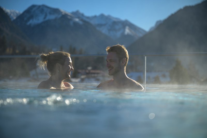 Spaß im Infinity Pool