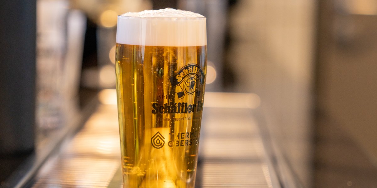 Ein frisch gezapftes Bier