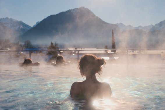 Bergblick aus dem Infinity-Pool