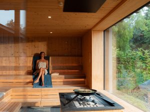Alleine in der Sauna