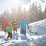 Familie im Schnee