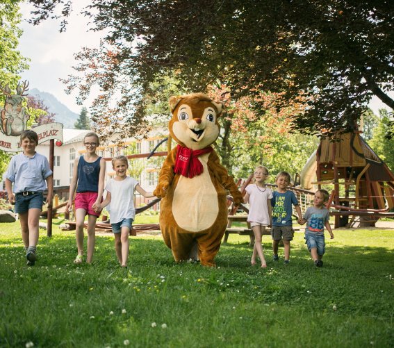 Mit Nordi auf dem Spielplatz