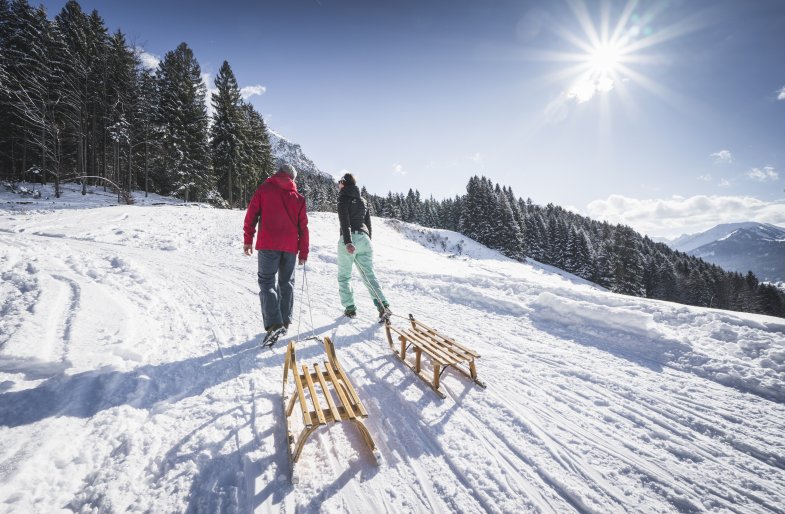 Sonniger Fußweg zur Gaisalpe