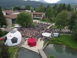 Public Viewing