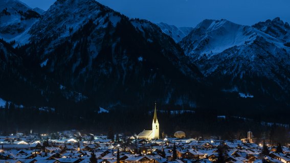 Oberstdorf bei Nacht